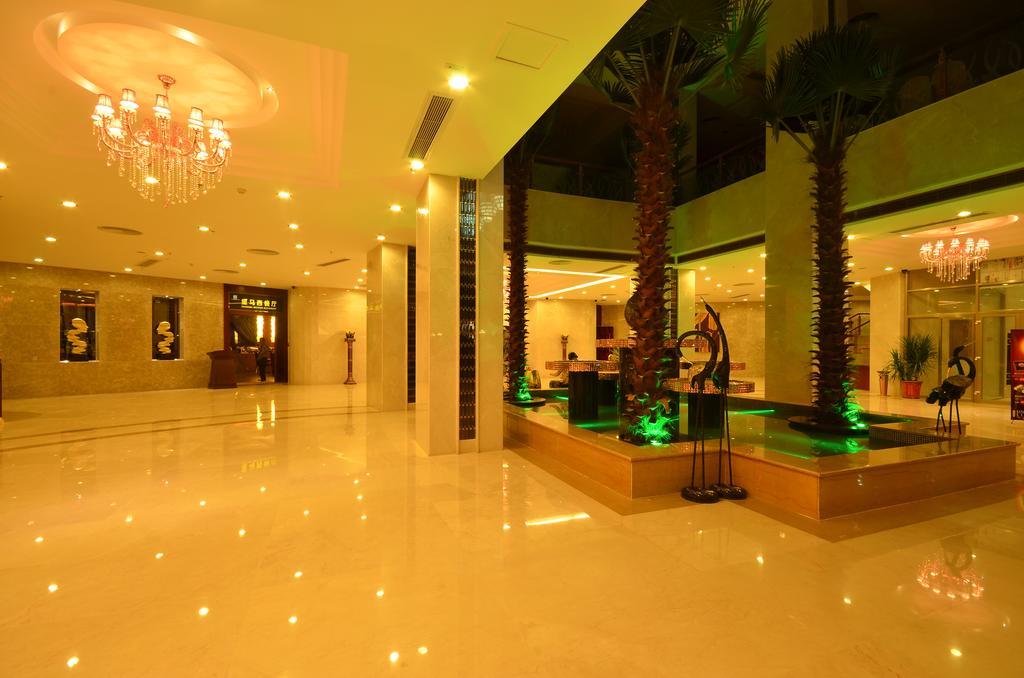 Huangma Holiday Hotel Хайкоу Екстериор снимка
