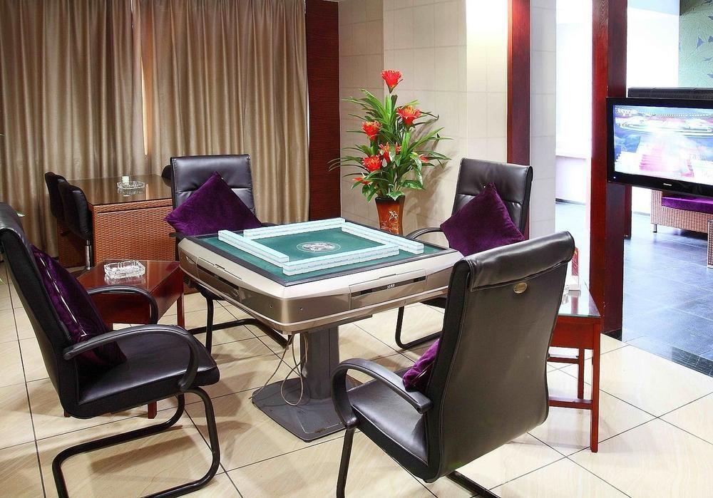 Huangma Holiday Hotel Хайкоу Екстериор снимка