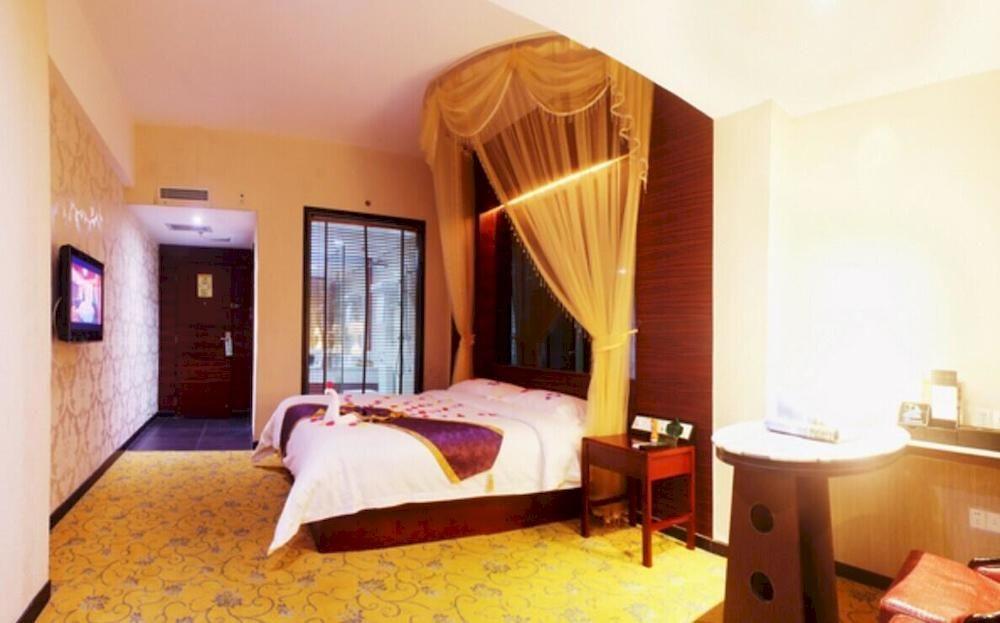 Huangma Holiday Hotel Хайкоу Екстериор снимка