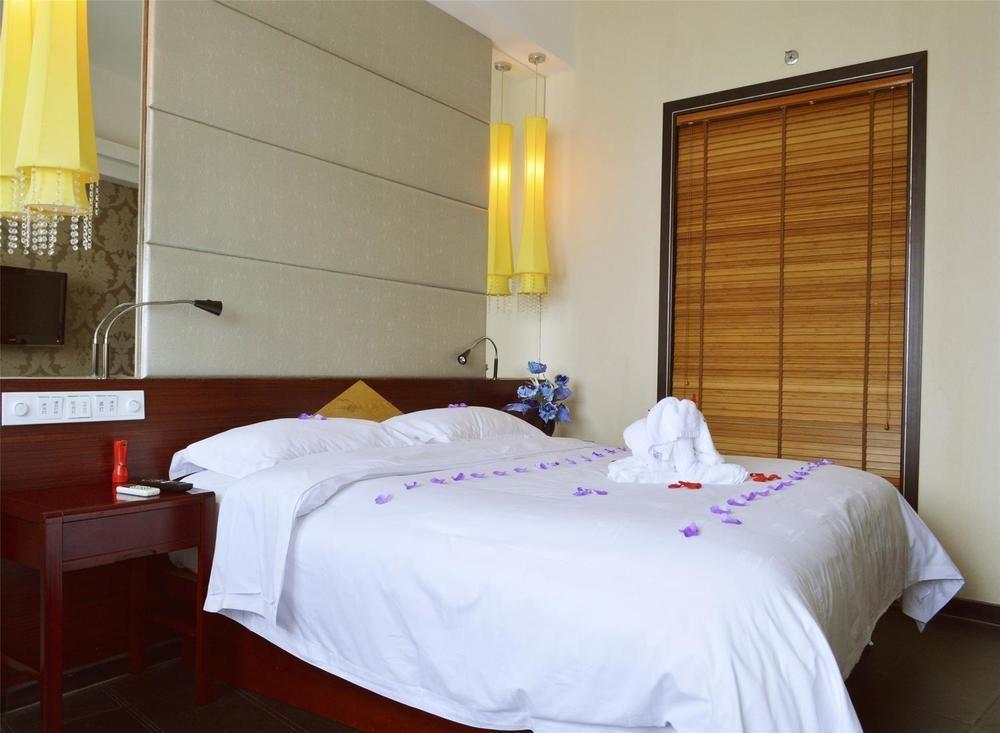 Huangma Holiday Hotel Хайкоу Екстериор снимка