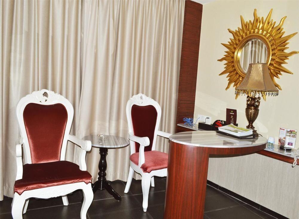 Huangma Holiday Hotel Хайкоу Екстериор снимка