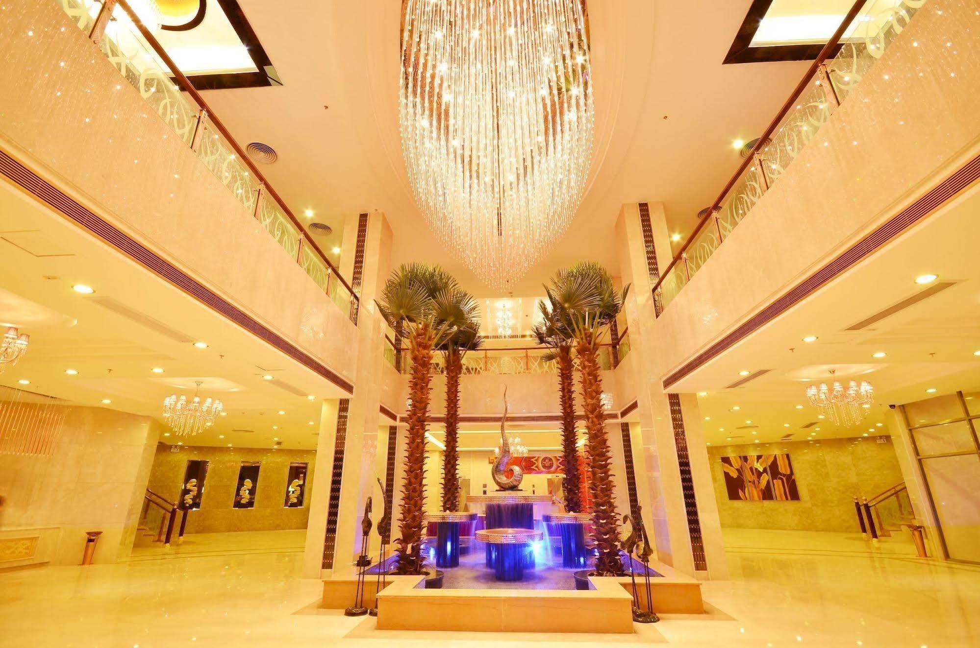 Huangma Holiday Hotel Хайкоу Екстериор снимка